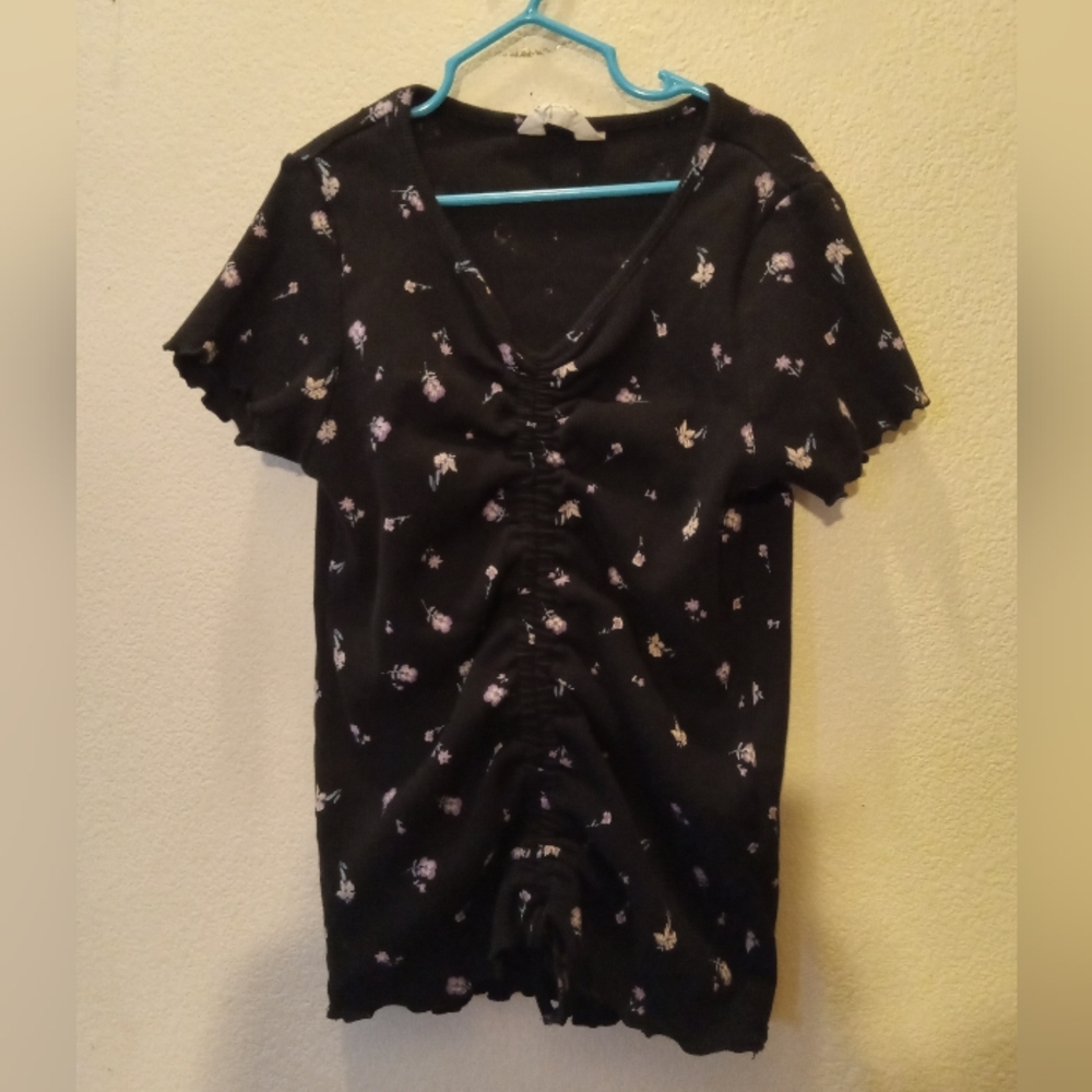 H&M Girls black floral Size 20 ribbed ruched front short sleeve shirt